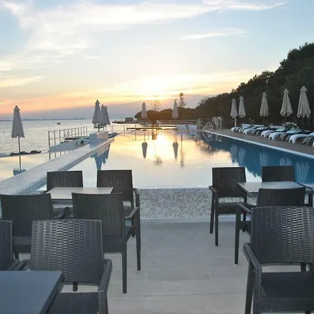 Sunset Apartment Petrcane Esterno foto